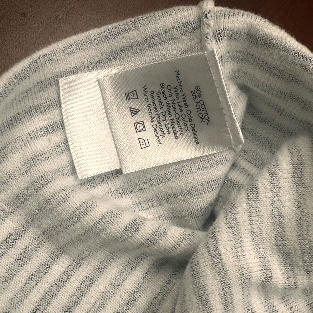 Eddie Bauer Gray and White Crew Neck Sweater Womens Size S Cotton Fall Spring - Picture 5 of 7